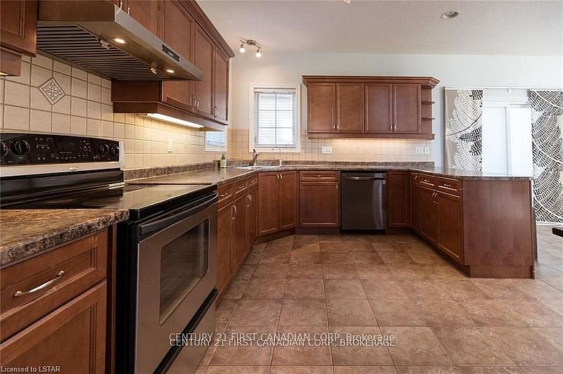 London House for rent - 4 Bedrooms — photo 6