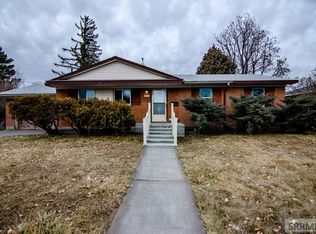 435 W Locust St, Shelley, ID 83274