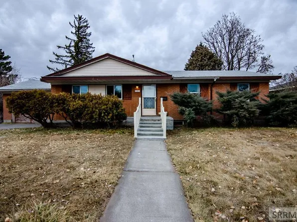 435 W Locust St, Shelley, ID 83274