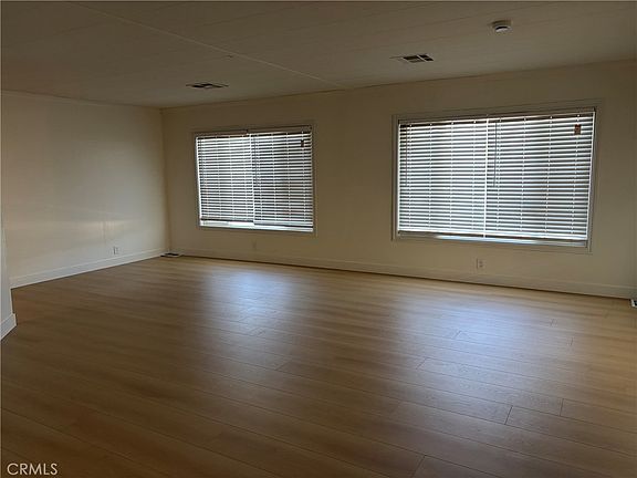 4th image of 112 Aliso Dr
