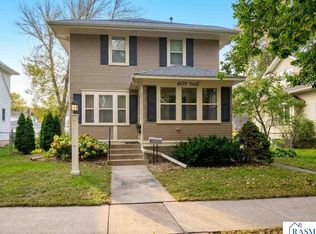 609 Wall St, North Mankato, MN 56003