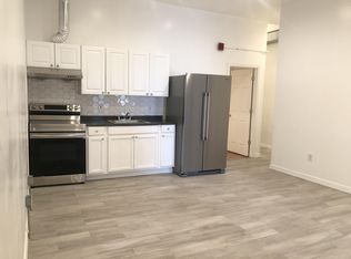 822 N Broad St #3B, Philadelphia, PA 19130