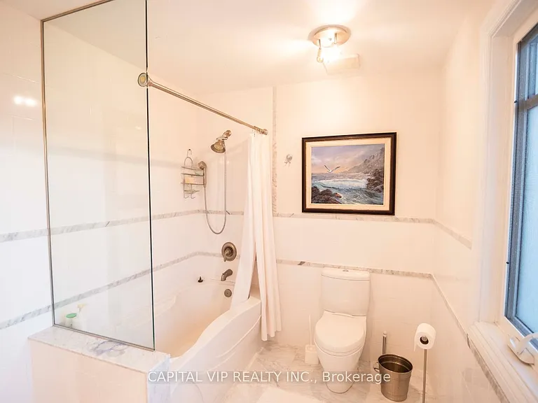 4 Wellsmere Ct — Photo 19