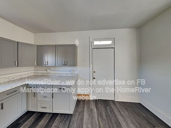 4th image of 522 Division St