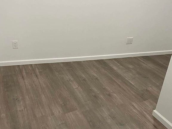 5th image of 42 Diamond St APT 14
