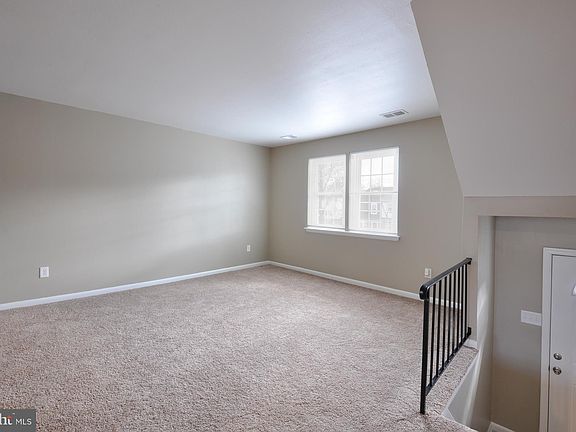 5th image of 1144 James Madison Cir