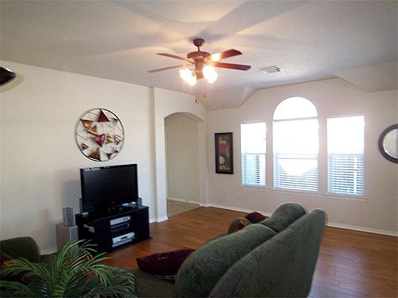 2nd image of 1622 Brady Creek Ln