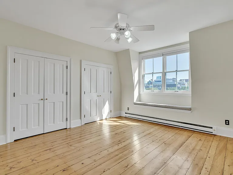92 Thorndike St — Photo 20