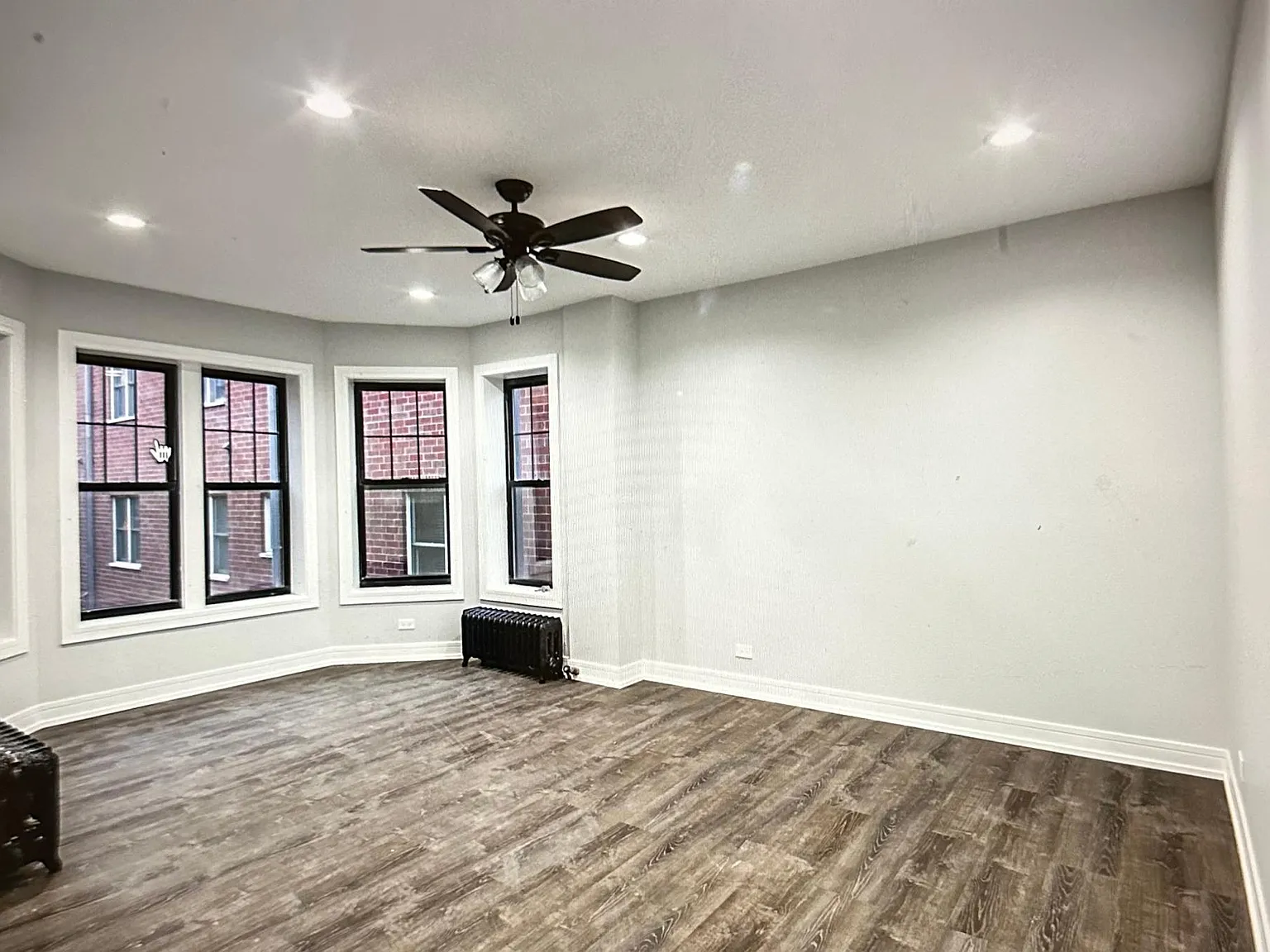2 bed, 800 sqft, $2,600 — Photo 4