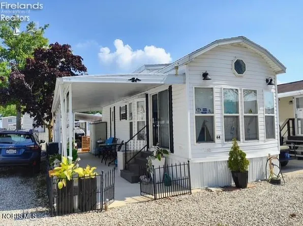 8010 E Bayshore Rd #64, Lakeside Marblehead, OH 43440