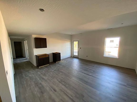 2nd image of 405 E Becky Street