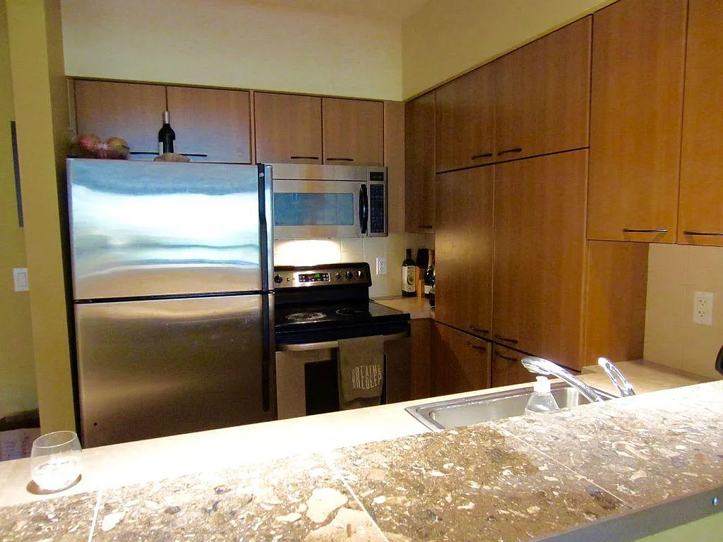 1 bed, 808 sqft, $2,195 — Photo 2
