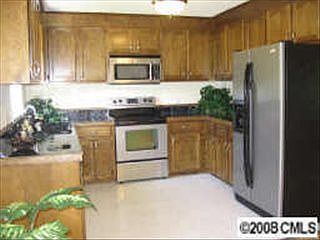 1st image of 1318 Shady Oak Trl