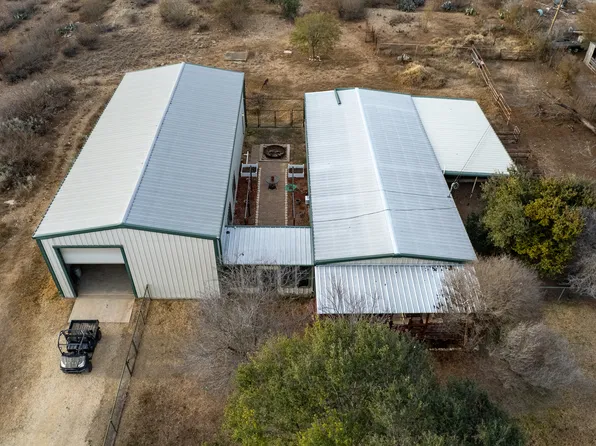 247 Marsh, Uvalde, TX 78801