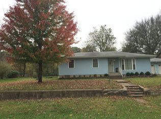 402 Bartlett Ave, Joplin, MO 64804