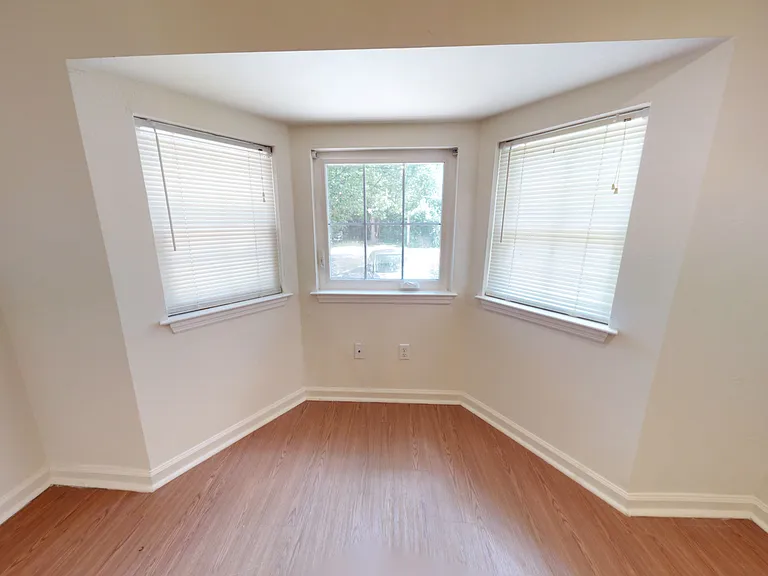 1514 Mayhew St — Photo 9