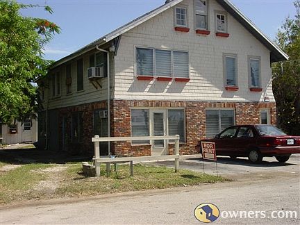2nd image of 1626 Okeechobee Rd
