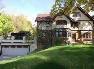 1004 N 70th St, Wauwatosa, WI 53213