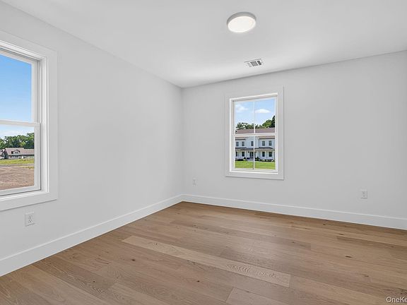 2nd image of 71 Peale Place
