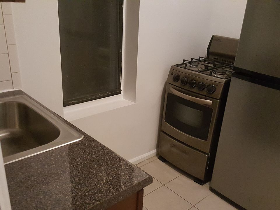 2nd image of 1874 Greene Ave #2