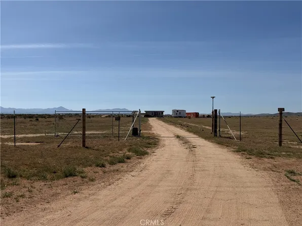 21353 Riverview Rd, Hinkley, CA 92347