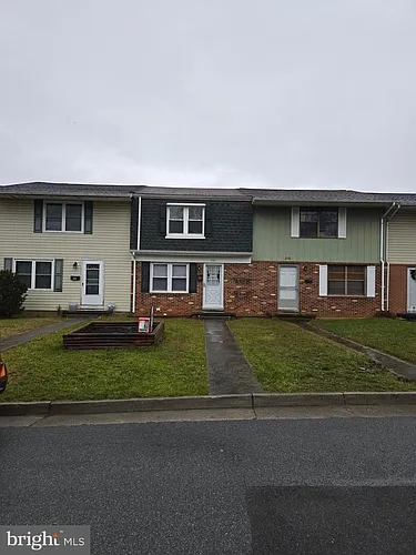 216 Cameron St Photo 1