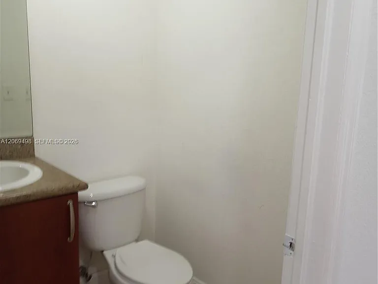 7427 NW 181st Ter #7427 — Photo 10