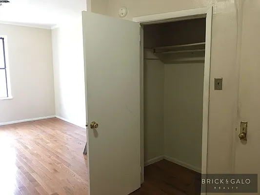 Rented by BRICK & GALO REALTY CORP | media 4