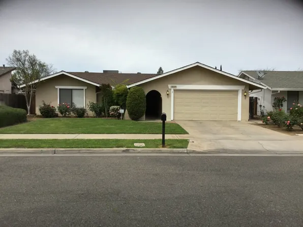 1027 Mirror Lake Dr, Merced, CA 95340