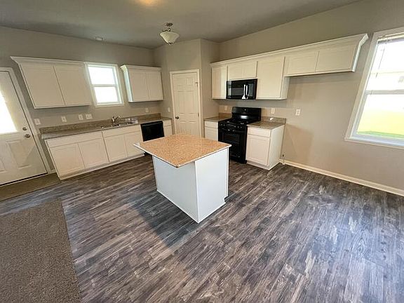 2nd image of 2255 James Kelly Ln