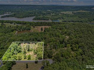 13 Galaxy Ln, London, AR 72847