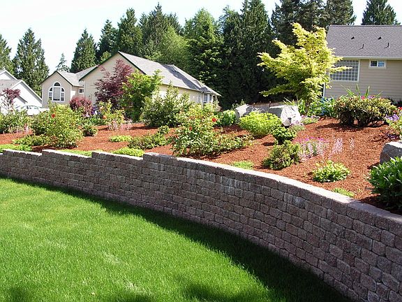 Front retaining wall
