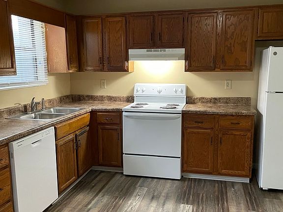 2nd image of 900 Stratford Cir NW #30