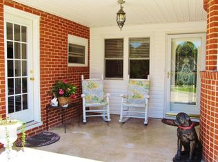 115 Spring St, Wartburg, TN 37887