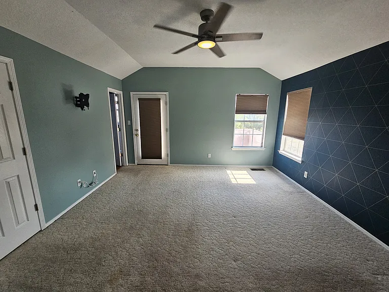 6908 Marigot Rd NW — Photo 9