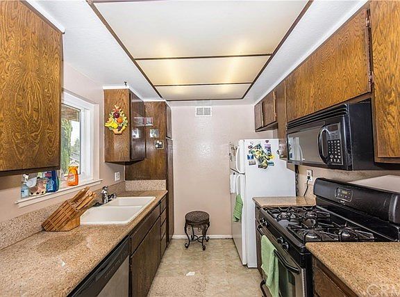 3rd image of 2323 Joana Dr #4