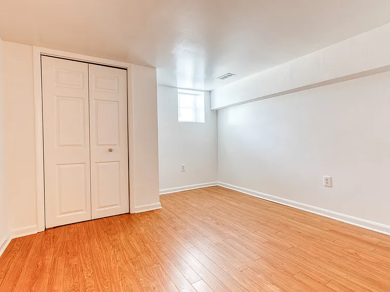 1608 S Hanover St — Photo 15