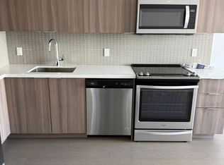 20 Shore Breeze Dr #3906, Toronto, ON M8V 0C7