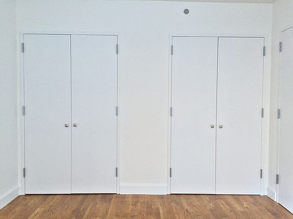3rd image of 236 Livingston St APT 2E