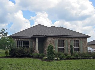 257 Camellia Ct, Freeport, FL 32439