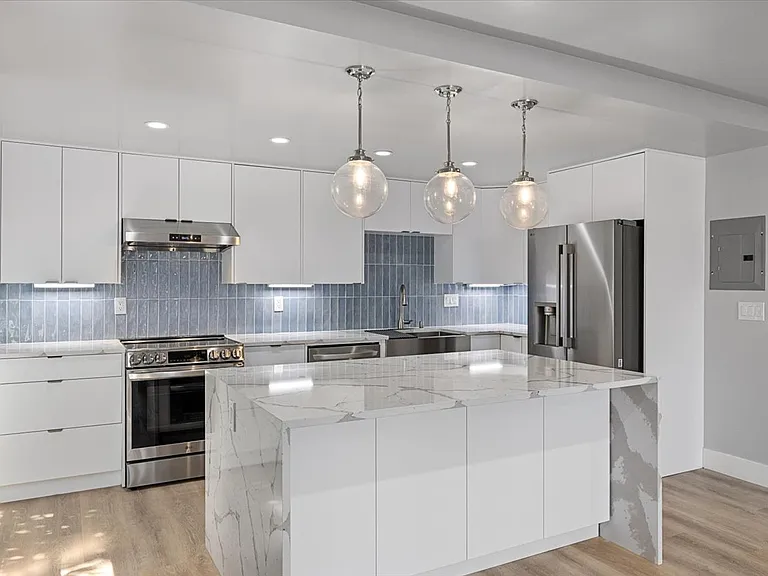 1250 Cave St #3 — Photo 4