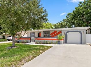 1343 S Hillcrest Ave, Clearwater, FL 33756