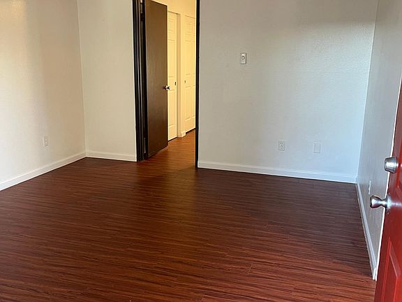 5th image of 6915 150th St SW #10