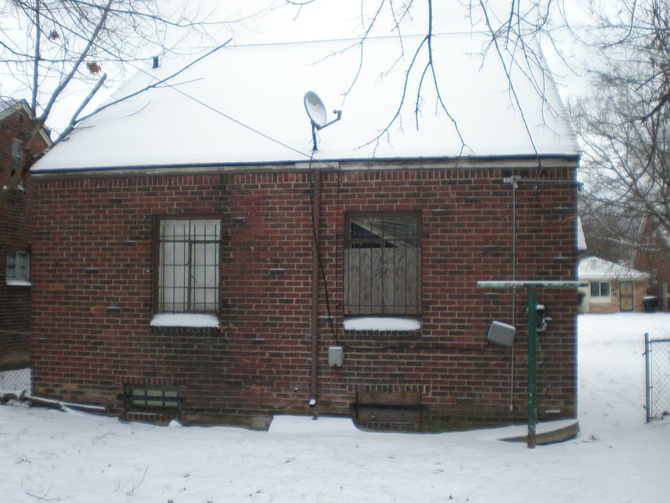 2nd image of 9653 Forrer St