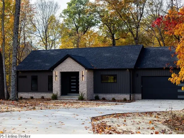 1304 Burns Rd, Radcliff, KY 40160