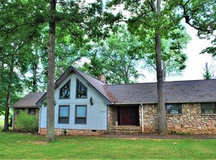 2028 Pendragon Rd, Kingsport, TN 37660