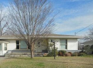 1106 Fair Ave, Gainesville, TX 76240