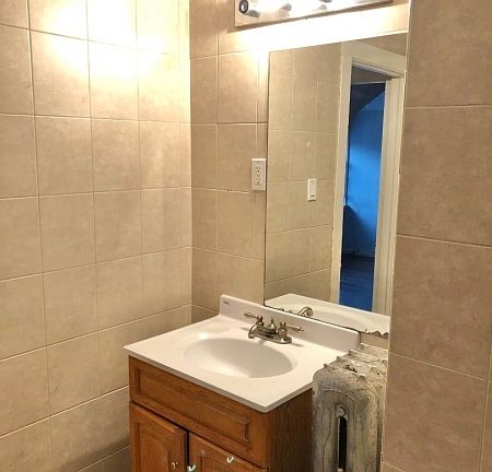 2nd image of 107 Linden Ave Floor 3