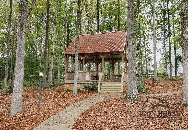 285 Finch Way — Photo 30