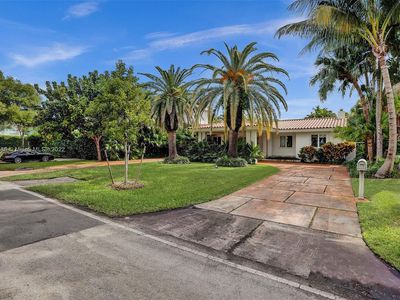 275 Harbor Dr, Key Biscayne, FL, 33149